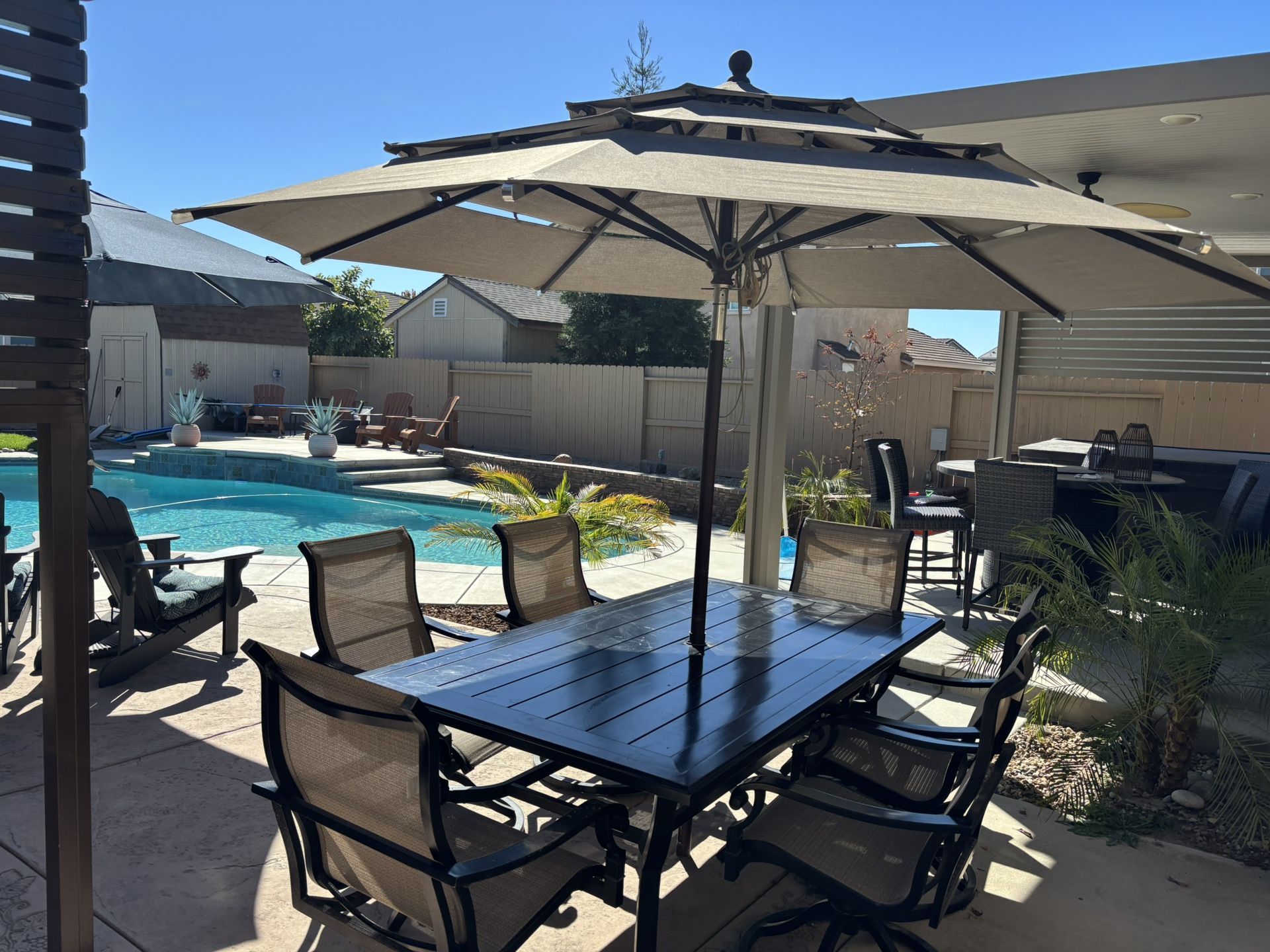 Outdoor Dining Table With Umbrella