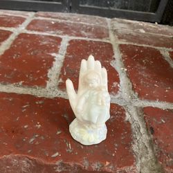 Mini Glass Hand With Child 