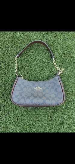 BEST OFFER Women’s Purse