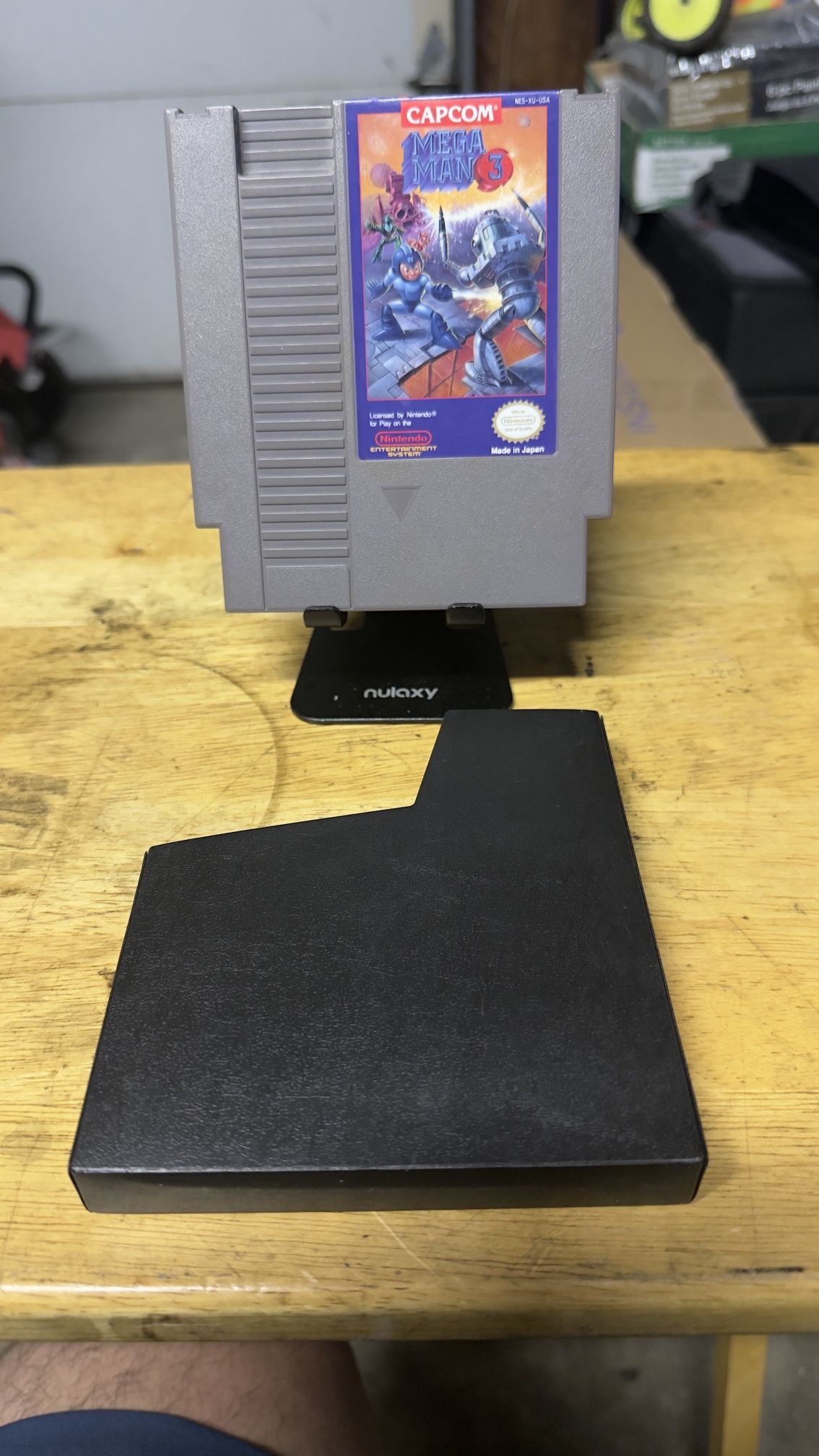 Nintendo Mega Man 3 Game Authentic