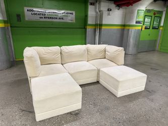 Wade Logan Fultonham 5-Piece Modular U-Shaped Sofa with 2 Ottomans(Free Delivery) 