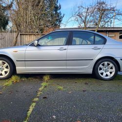 2004 BMW 325i
