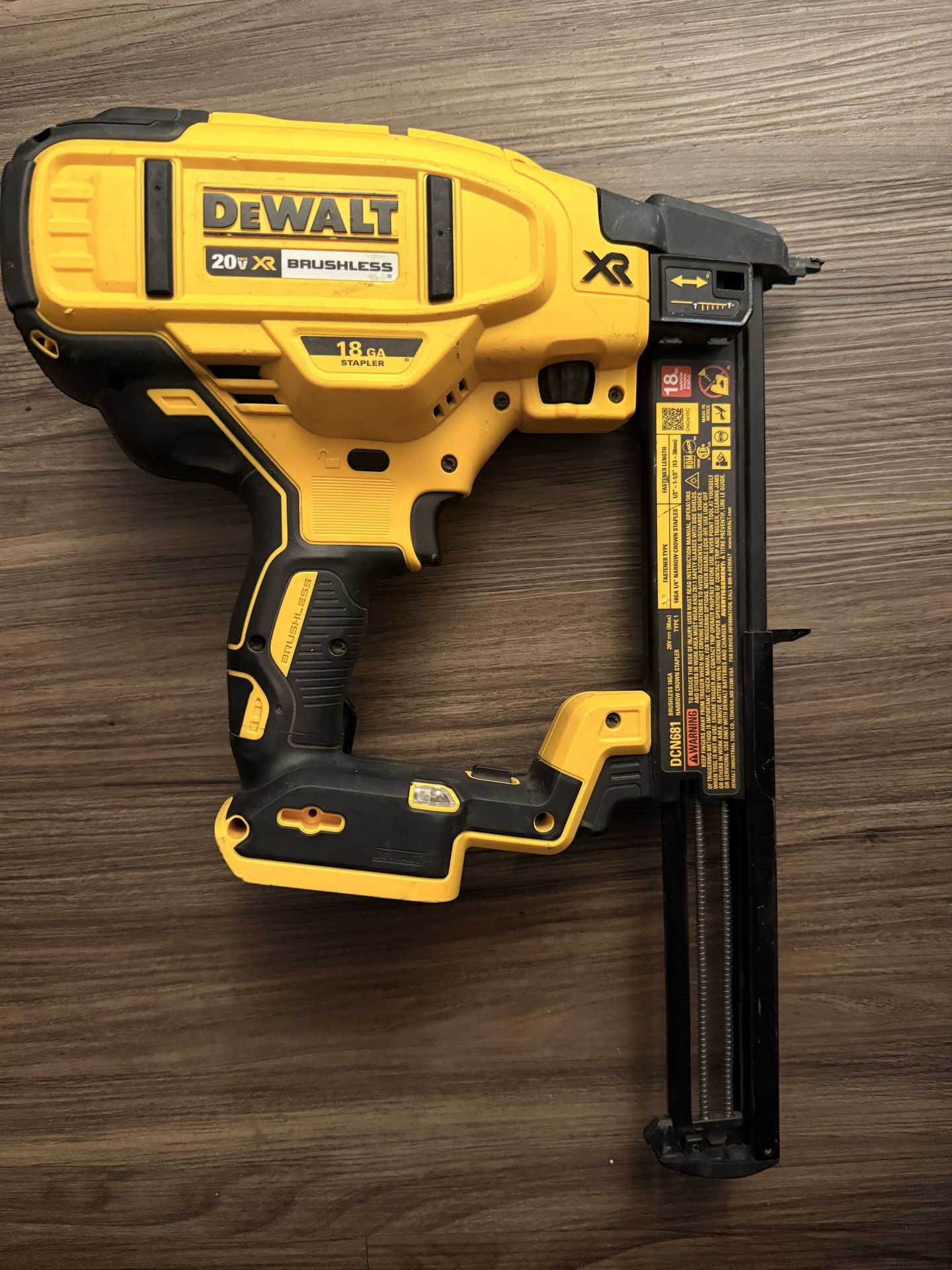 DeWalt staple Gun