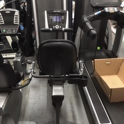 Life Fitness R3 Recumbent Bike