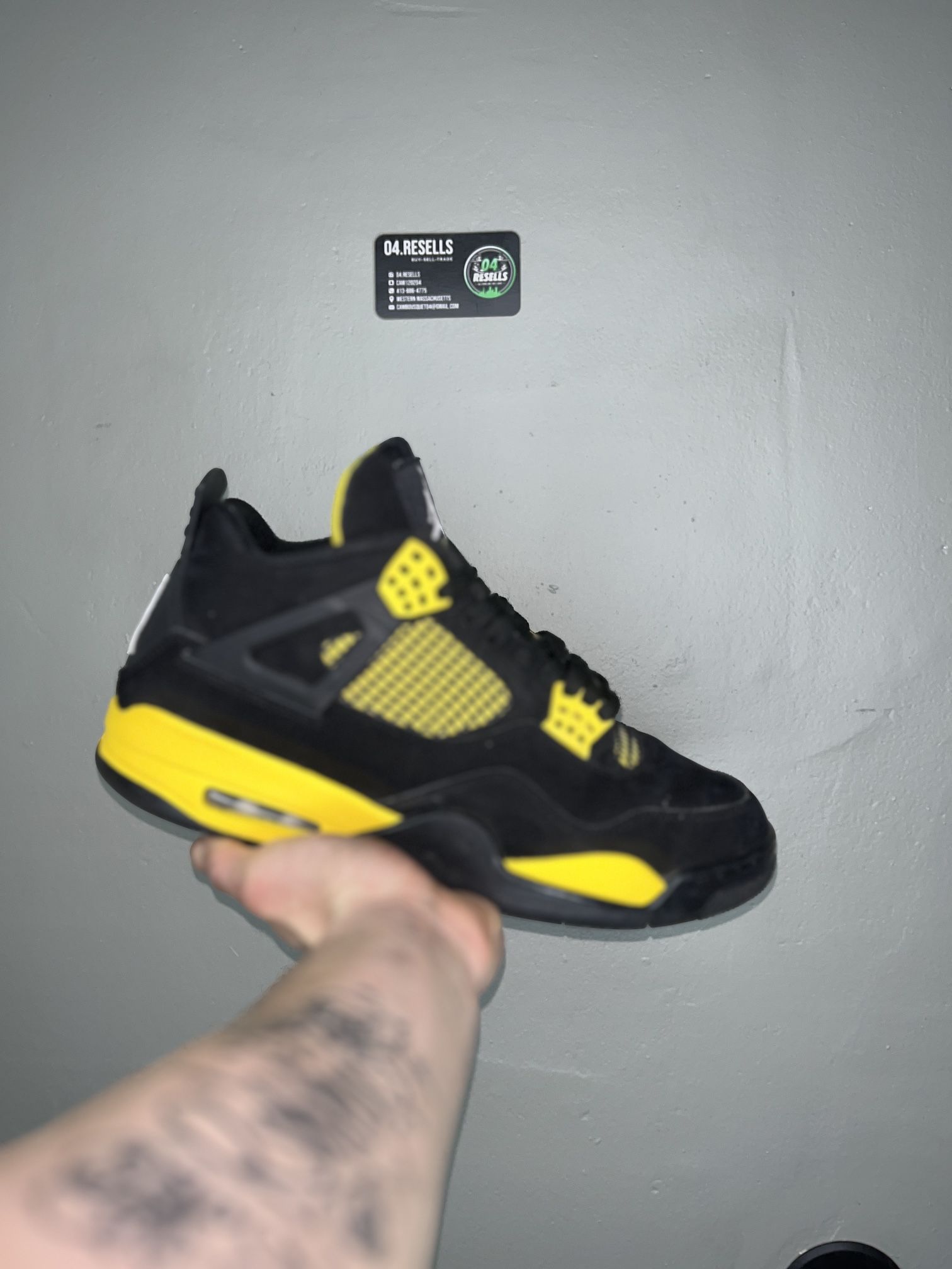 Jordan 4 Thunder