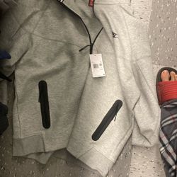 Nike Tech Xxl For The Low 