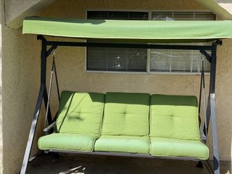 Swing Couch 