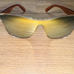 Stylish Gold and Brown Sunglasses