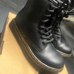Dr Martin Boot Kids