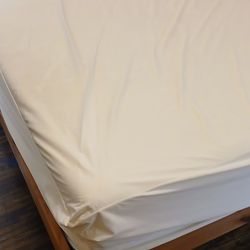 Queen Gel Memory Foam Mattress 