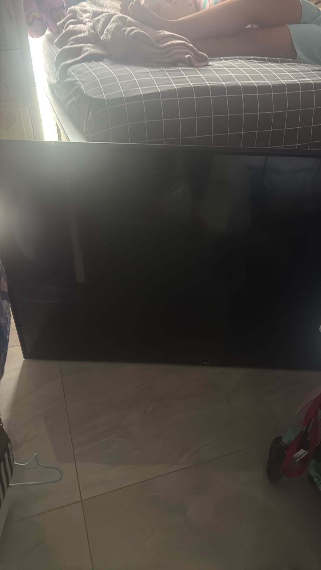 55” LG Tv Great Condition 