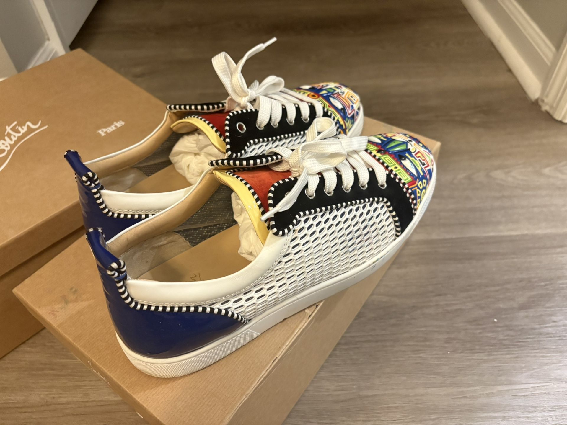 Louis junior tony flat pat/vel Blue and white Louis Vuitton sneakers #LuxuryKicks