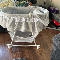 bassinet 