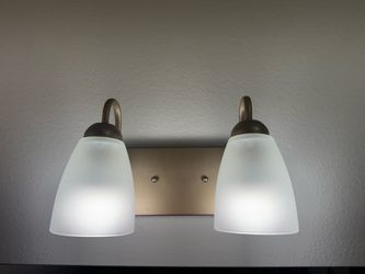Bathroom light fixtures