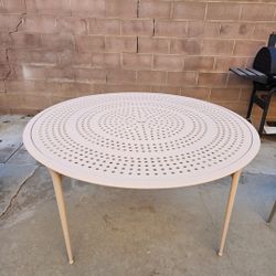 Brown Jordan 54” Designer Outdoor Dining Table – Blush