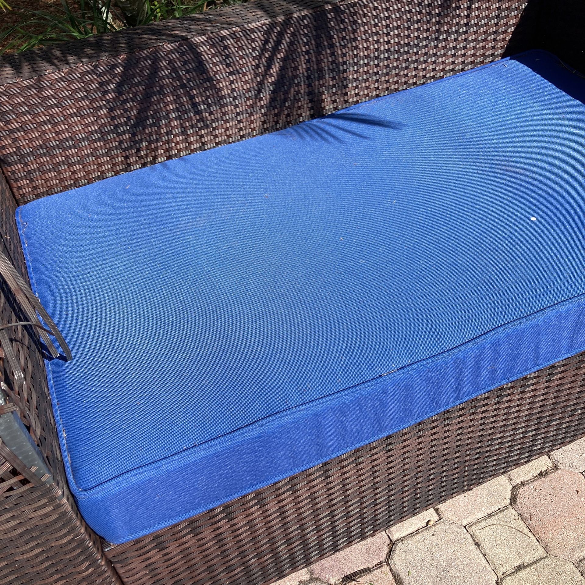 Outdoor Cushions For Small Couch for Sale in Pompano Beach, FL OfferUp