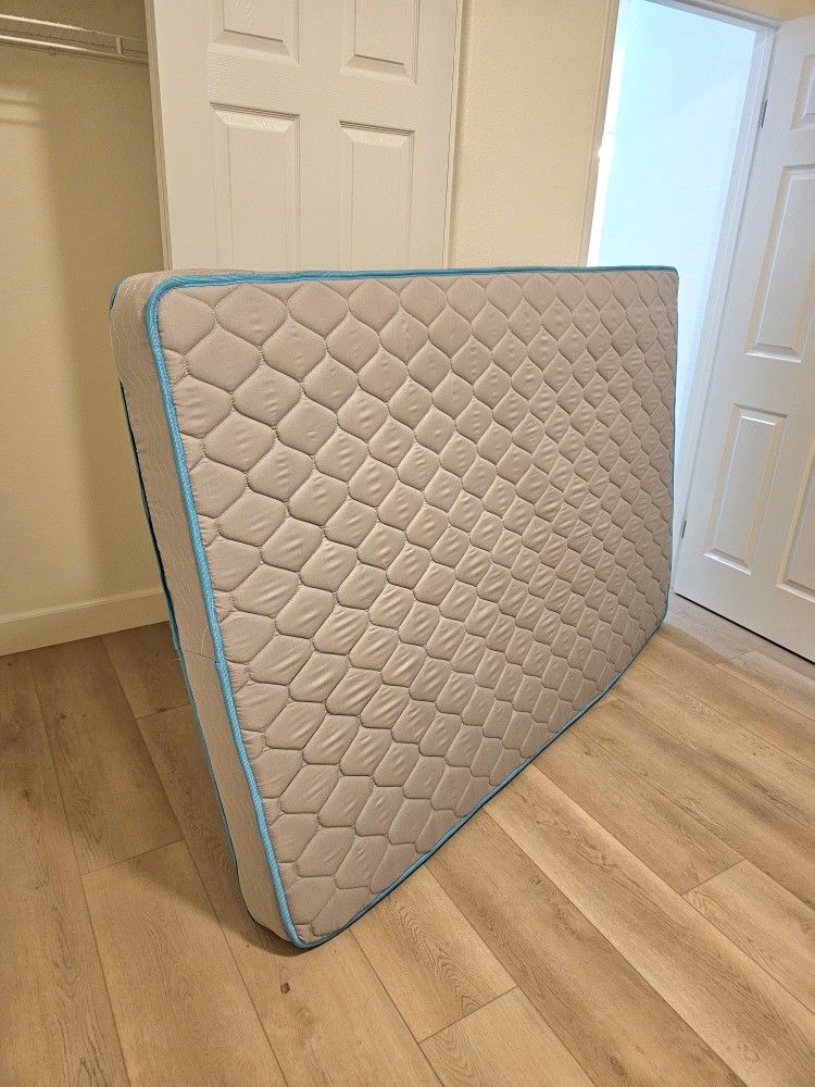 Mattress Size Full In Excellent Condition