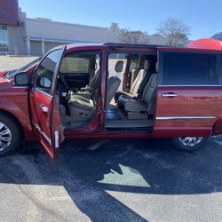 2013 Chrysler Town & Country