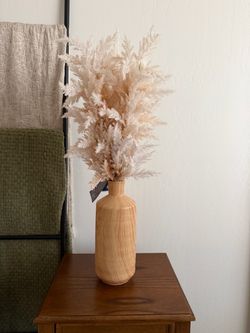Pampas in Faux Wooden Vase