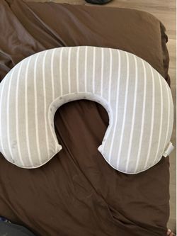 Boppy feeding pillow