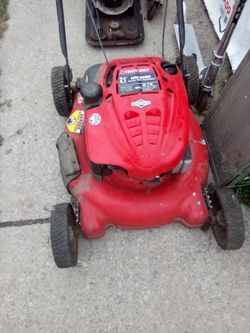 Troy-Bilt 21" Push Mower with Briggs & Stratton Engine