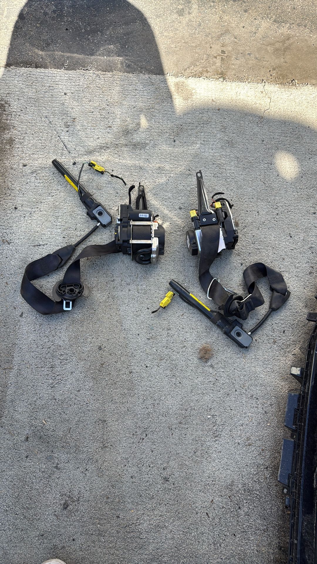 2019 to 2023 Audi Q3 Drivers Site, Seatbelt And Passenger Side Seatbelt OEM Good Condition