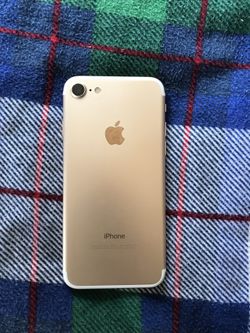 iPhone 7 with fortnite