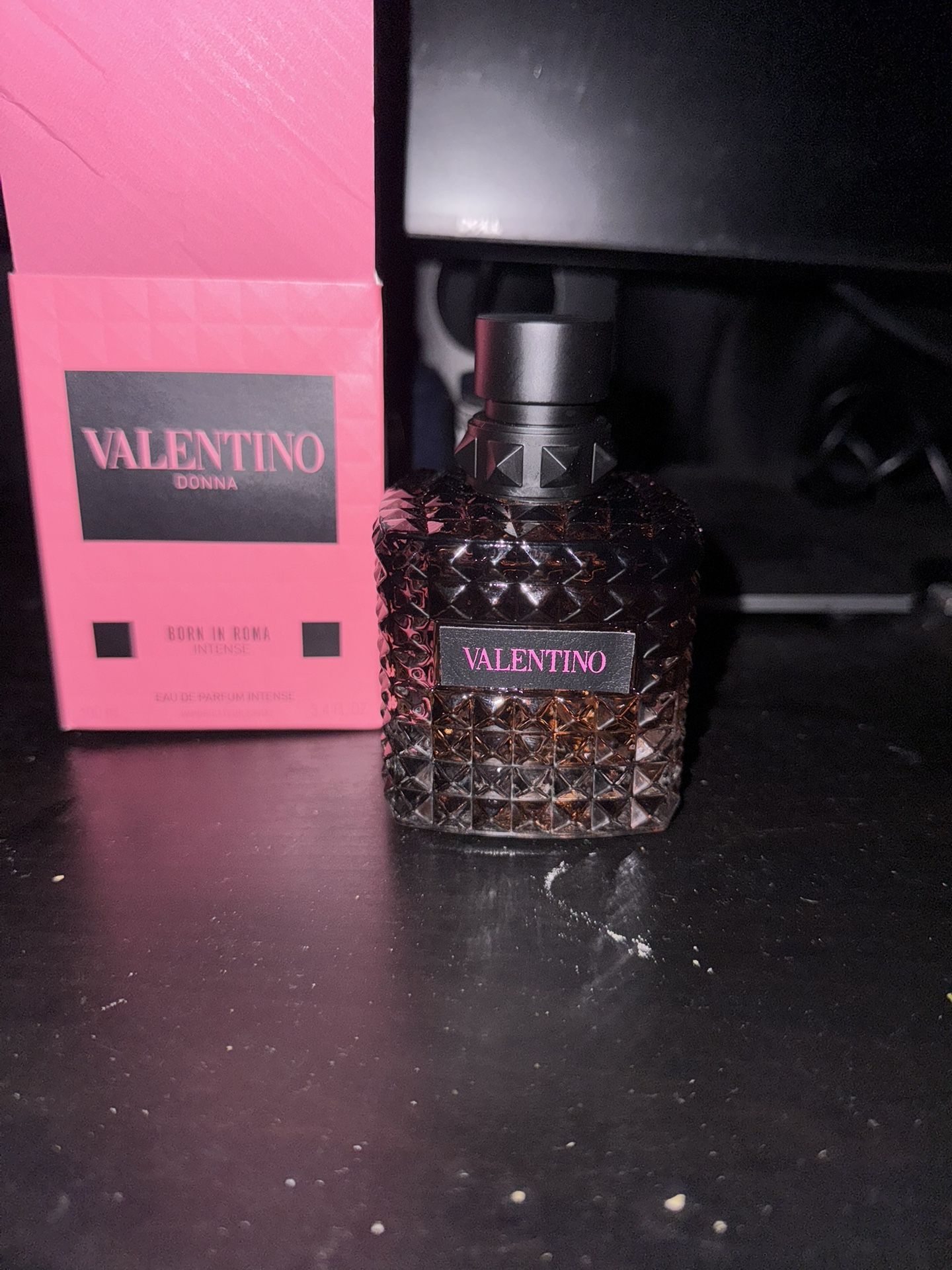 Women’s Perfume ( Read Description!! )