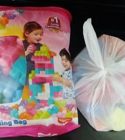 125 pcs Mega Blocks