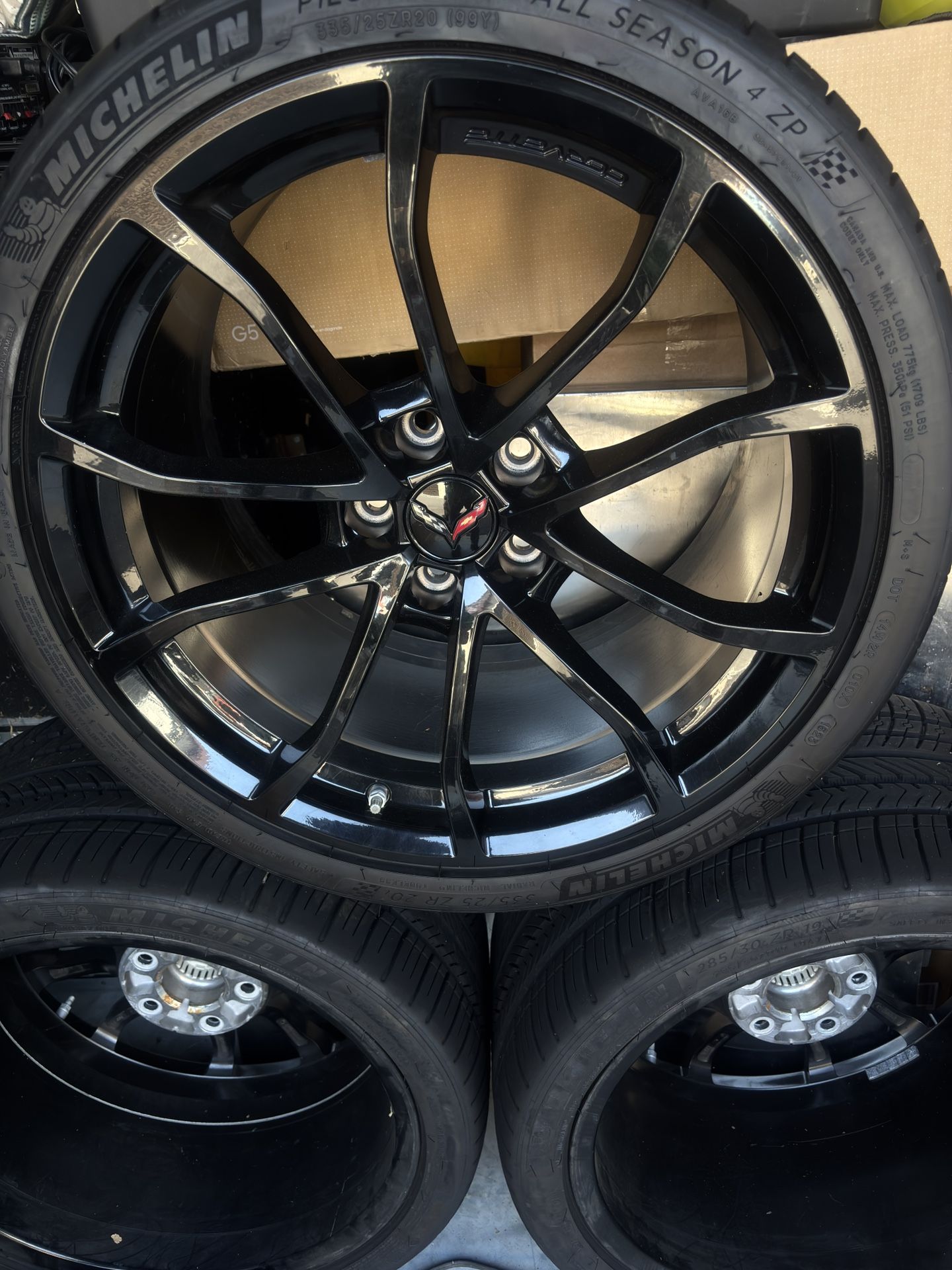 C7 Corvette perfect wheels with great tires
