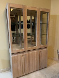 China Cabinet Furniture Light Wood