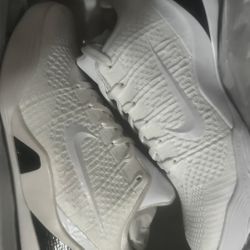 Kobe Basketball shoes