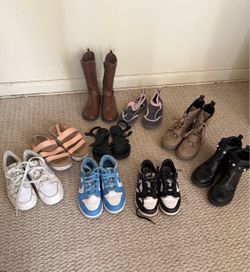 Girls shoes