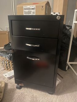 Chest Drawers (small Dresser) 