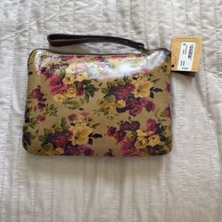 Patricia Nash Wristlet