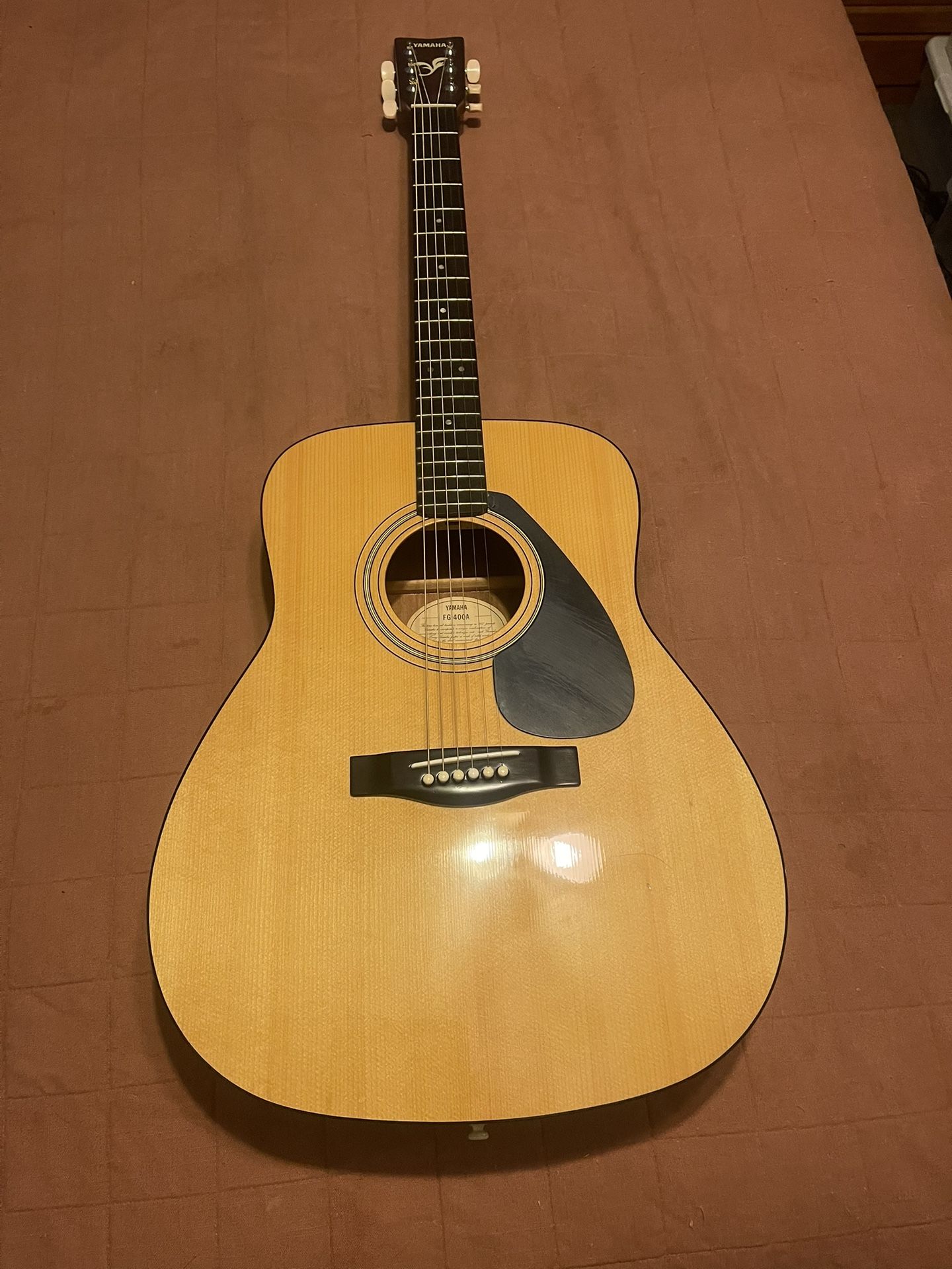 Yamaha Acoustic Guitar