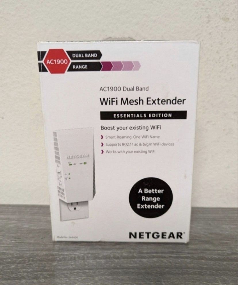 NETGEAR AC1900 Mesh WiFi Range Extender Essential Edition- White (EX6400)