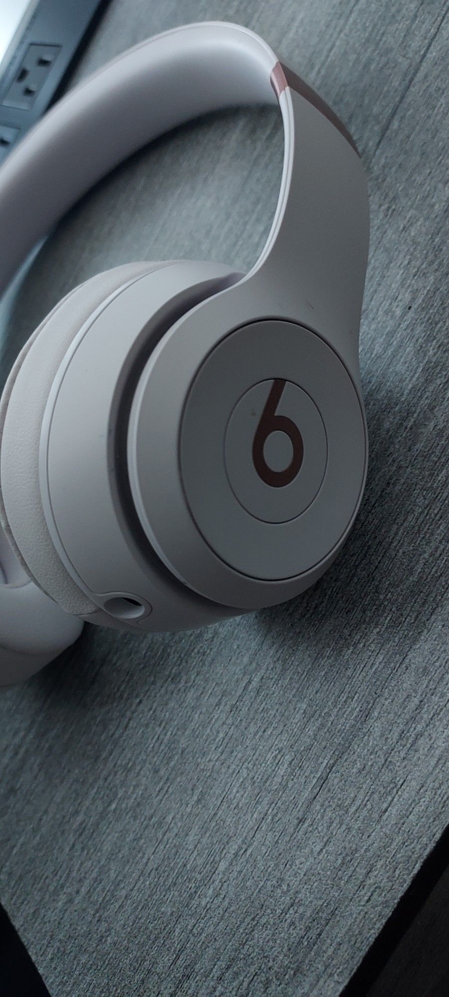 Pink Solo Beats