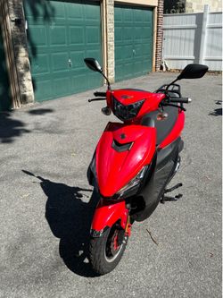 2025 150cc Scooter
