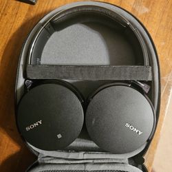 SONY MDR-XB950BT Extra Bass Wireless Headphones Over-Ear Headphones Black/Red!