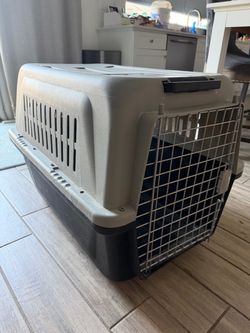 Mid - Large Dog Kennel w/ 4 Tier Steps