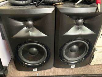 JBL LSR305 Speakers (Pair)