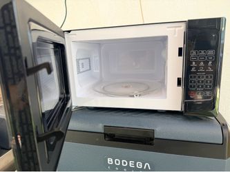 0.7 Cu.ft. Microwave Chefman