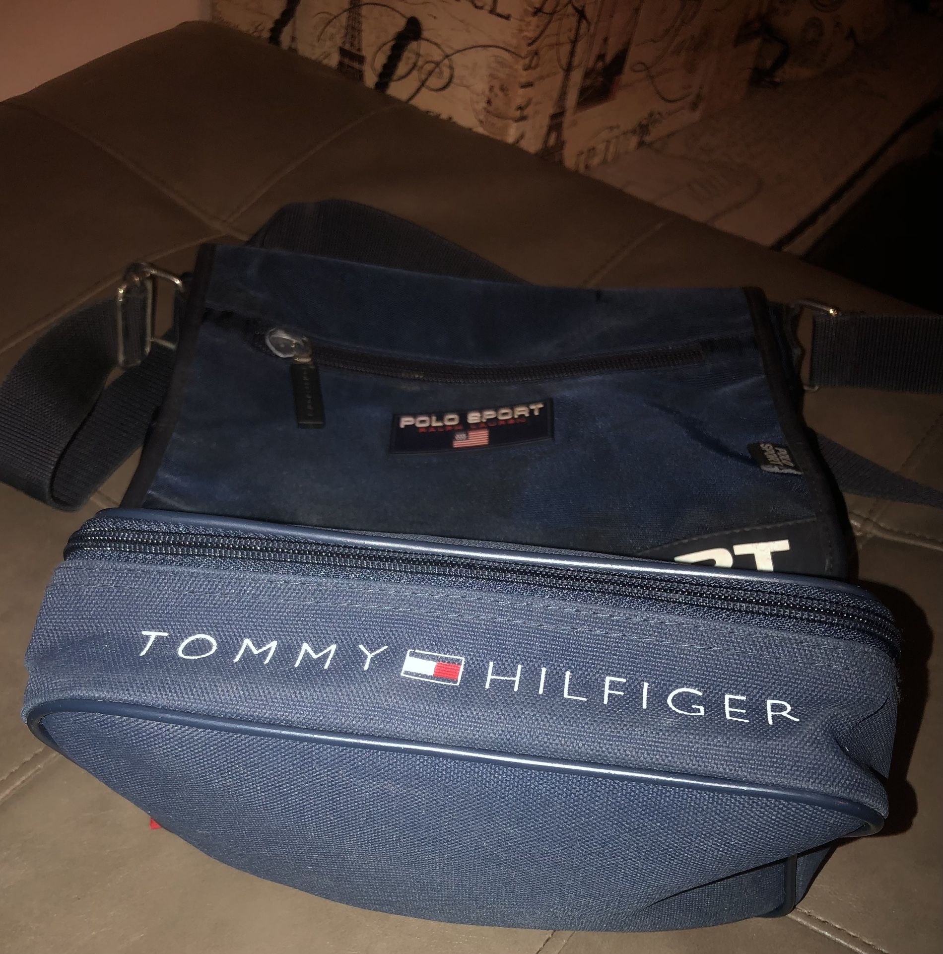 LNC BLUE/BLACK POLO SPORT CROSSBODY/BLUE TOMMY HILFIGER LIL BAG