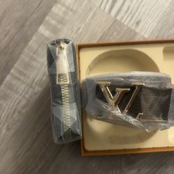 louis vuttion belt and wallet/ set