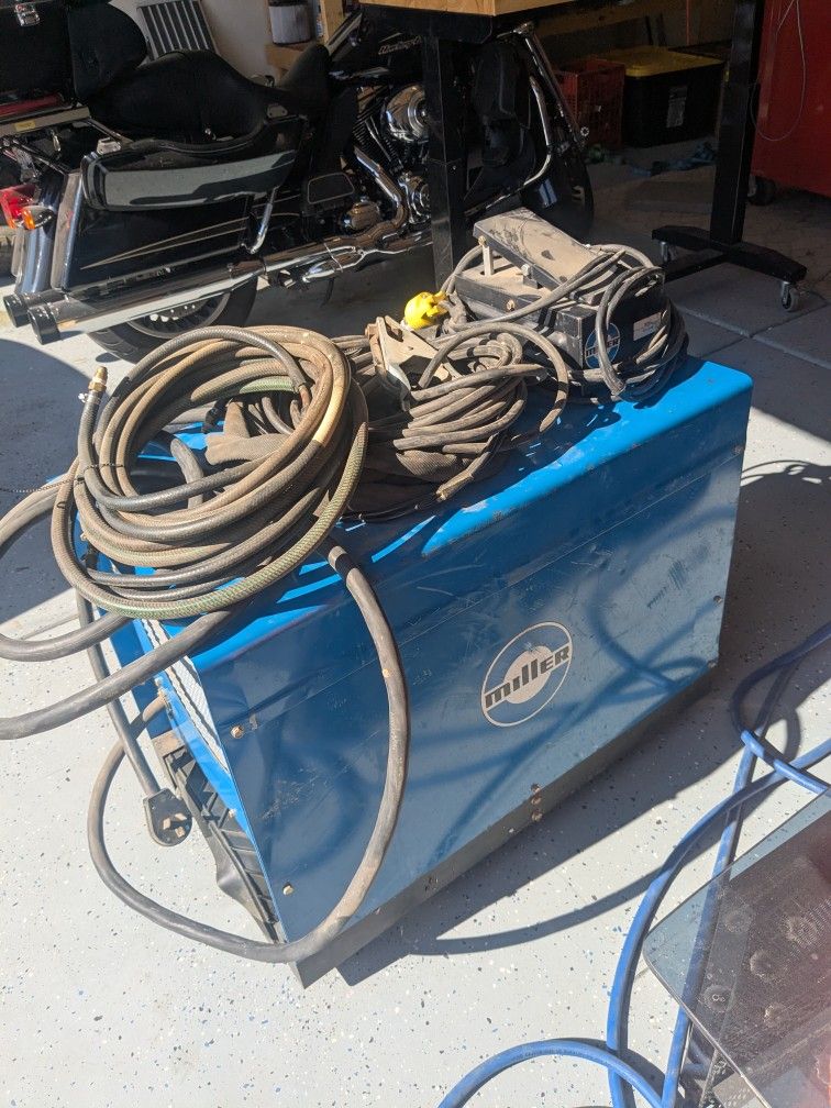 Miller Dialarc Stick And MiG Welder