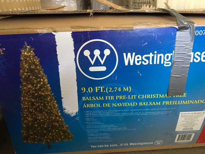 9 Ft. Westinghouse Balsam Fir Pre-Lit Christmas Tree Item #0076860