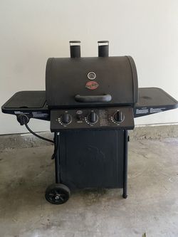 Char-Griller Professional 3-Burner Propane Gas Grill