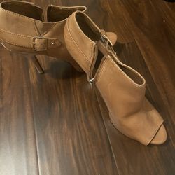 Enzo Angiolini Leather Heels
