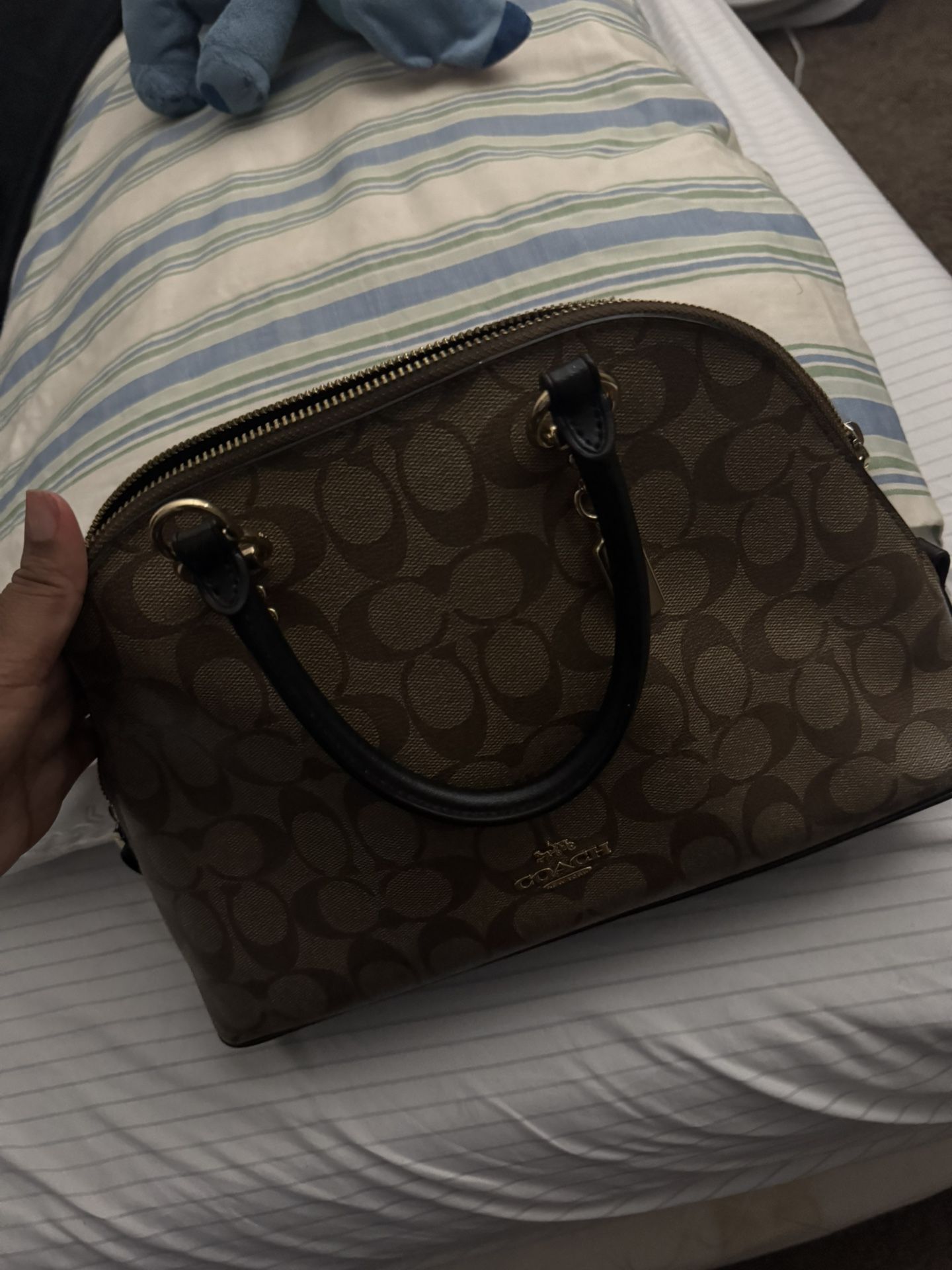 2 Coach Purses For The Price Of 1 !!